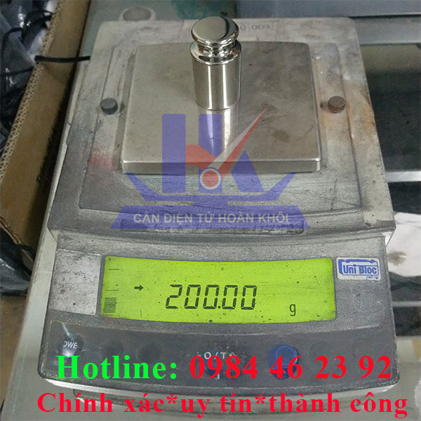 sua-chua-hieu-chuan-can-dien-tu-shimadzu